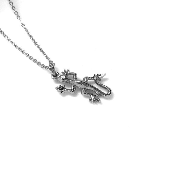 Tiny Miniature Lizard Charm Necklace - Picture 2 of 2